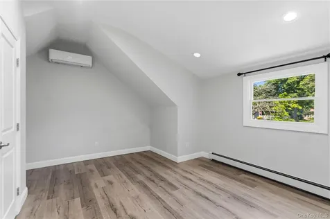 26 Halfcircle Drive Holbrook NY 11741