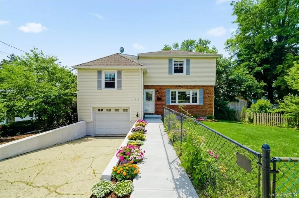 342 Roberts Avenue Yonkers NY 10703