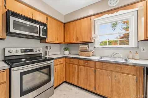 342 Roberts Avenue Yonkers NY 10703