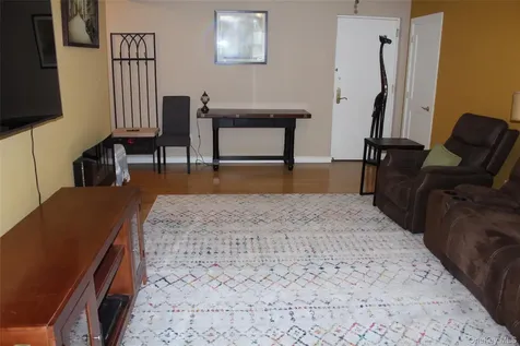 85 Bronx River Road Yonkers NY 10704