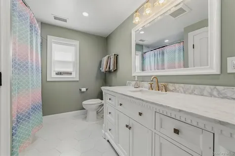 61 Kathwood Road Yonkers NY 10710