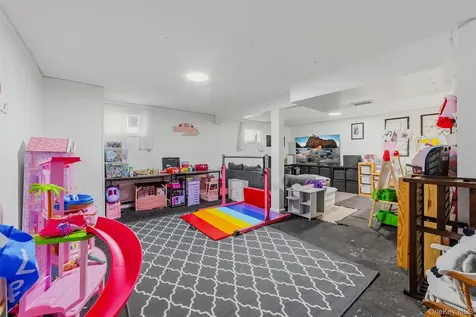 61 Kathwood Road Yonkers NY 10710