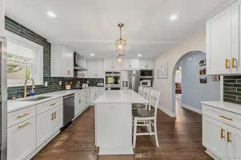 61 Kathwood Road Yonkers NY 10710