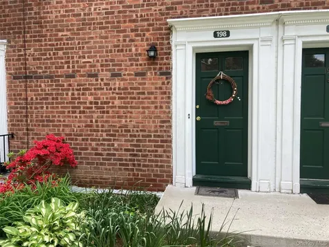 21 Fieldstone Drive Hartsdale NY 10530