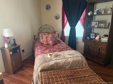 525/B11 Riverleigh Avenue Riverhead NY 11901