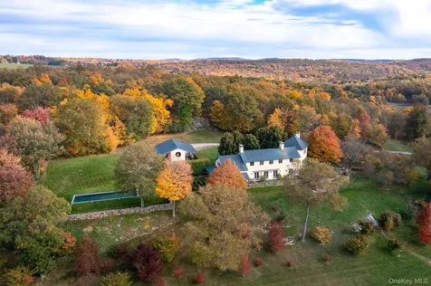 129 W Meadow Lane Millbrook NY 12545