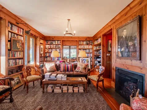 129 W Meadow Lane Millbrook NY 12545