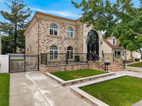 2374 207th Street Bayside NY 11360