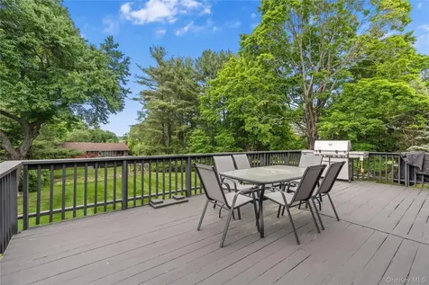 224 Willow Drive Briarcliff Manor NY 10510
