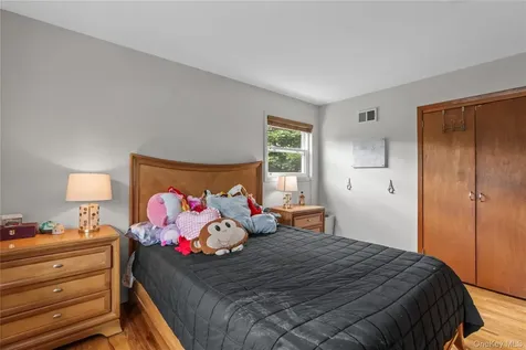 224 Willow Drive Briarcliff Manor NY 10510