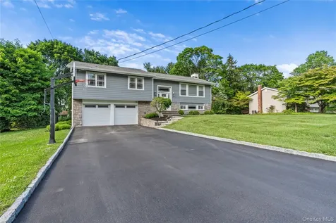 224 Willow Drive Briarcliff Manor NY 10510