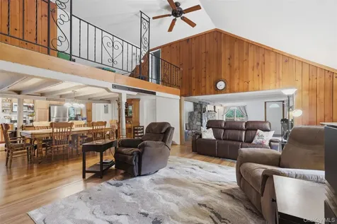 236 Hosner Mountain Road Hopewell Junction NY 12533