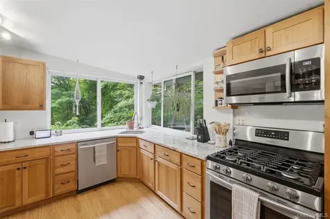 236 Hosner Mountain Road Hopewell Junction NY 12533
