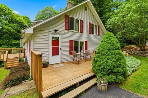 236 Hosner Mountain Road Hopewell Junction NY 12533