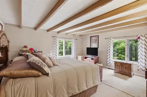 236 Hosner Mountain Road Hopewell Junction NY 12533