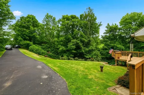 236 Hosner Mountain Road Hopewell Junction NY 12533