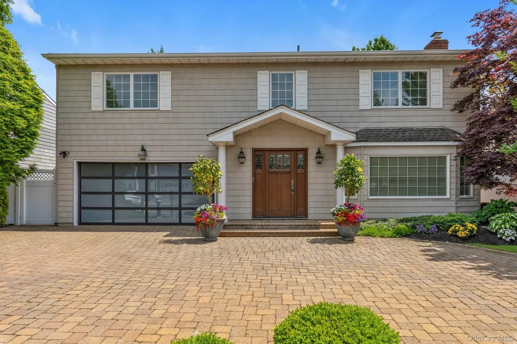2114 Donna Drive Merrick NY 11566