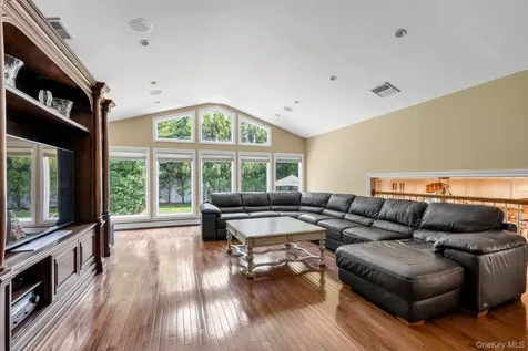 2114 Donna Drive Merrick NY 11566