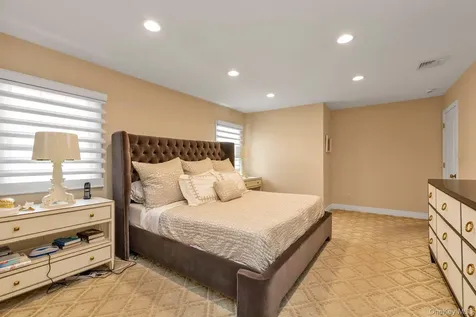 2114 Donna Drive Merrick NY 11566