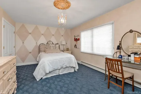 2114 Donna Drive Merrick NY 11566