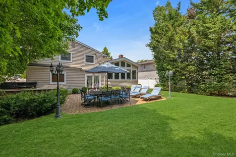 2114 Donna Drive Merrick NY 11566