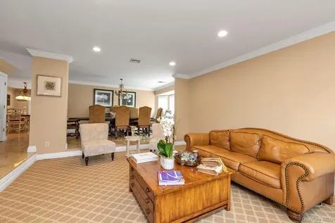 2114 Donna Drive Merrick NY 11566