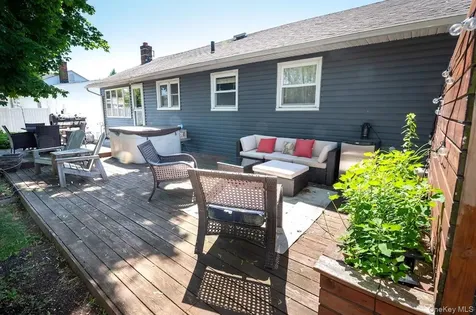 23 Martin Road S Bethpage NY 11714