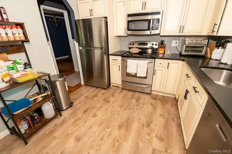 23 Martin Road S Bethpage NY 11714