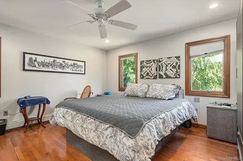 251 Baird Court Woodbury NY 11797