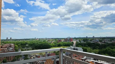 4255 Colden Street Flushing NY 11355