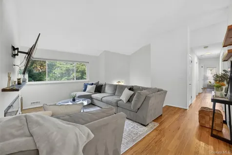 4 Pamela Lane Valhalla NY 10595