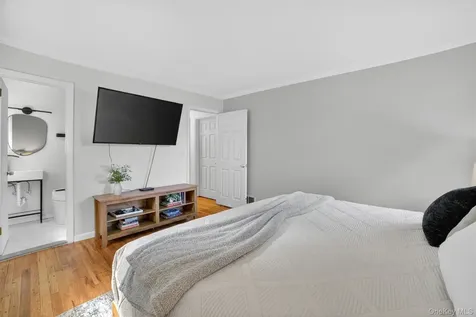 4 Pamela Lane Valhalla NY 10595