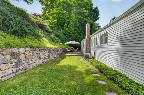 4 Pamela Lane Valhalla NY 10595