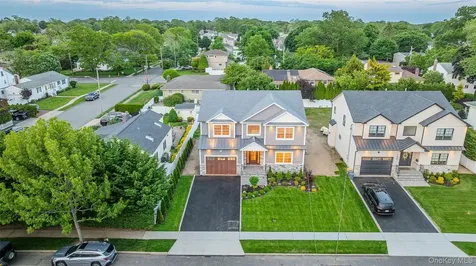 92 Biltmore Boulevard Massapequa NY 11758