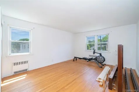 191 Hildreth Place Yonkers NY 10704