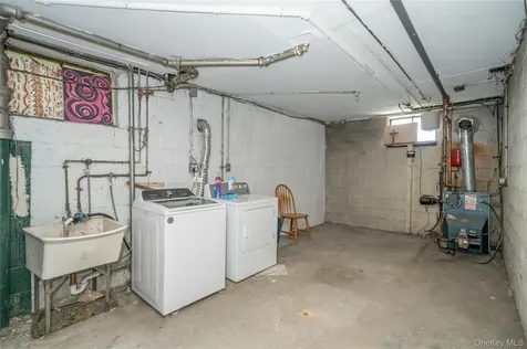 191 Hildreth Place Yonkers NY 10704