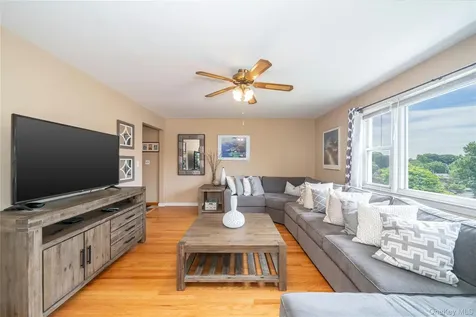 191 Hildreth Place Yonkers NY 10704