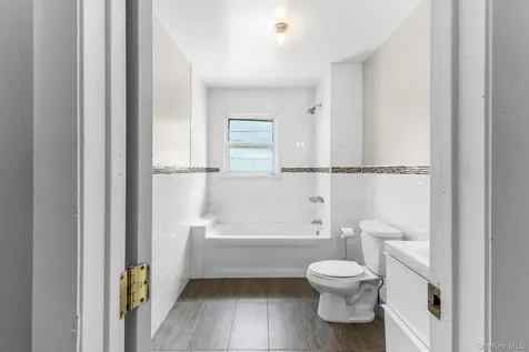 1 Jade Lane Swan Lake NY 12783