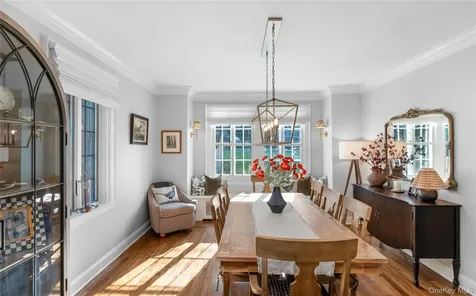 98 W Central Avenue Pearl River NY 10965