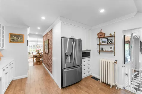 98 W Central Avenue Pearl River NY 10965