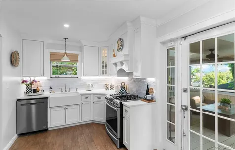 98 W Central Avenue Pearl River NY 10965