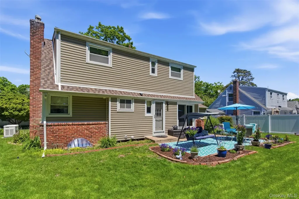 78 Cornell Drive Smithtown NY 11787