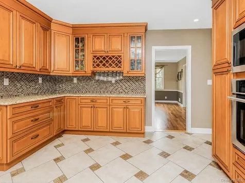 129 Jackson Avenue Pelham NY 10803