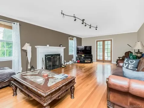 129 Jackson Avenue Pelham NY 10803