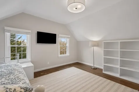 86 Caterson Terrace Hartsdale NY 10530