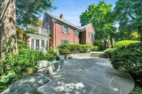 86 Caterson Terrace Hartsdale NY 10530