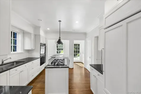 86 Caterson Terrace Hartsdale NY 10530