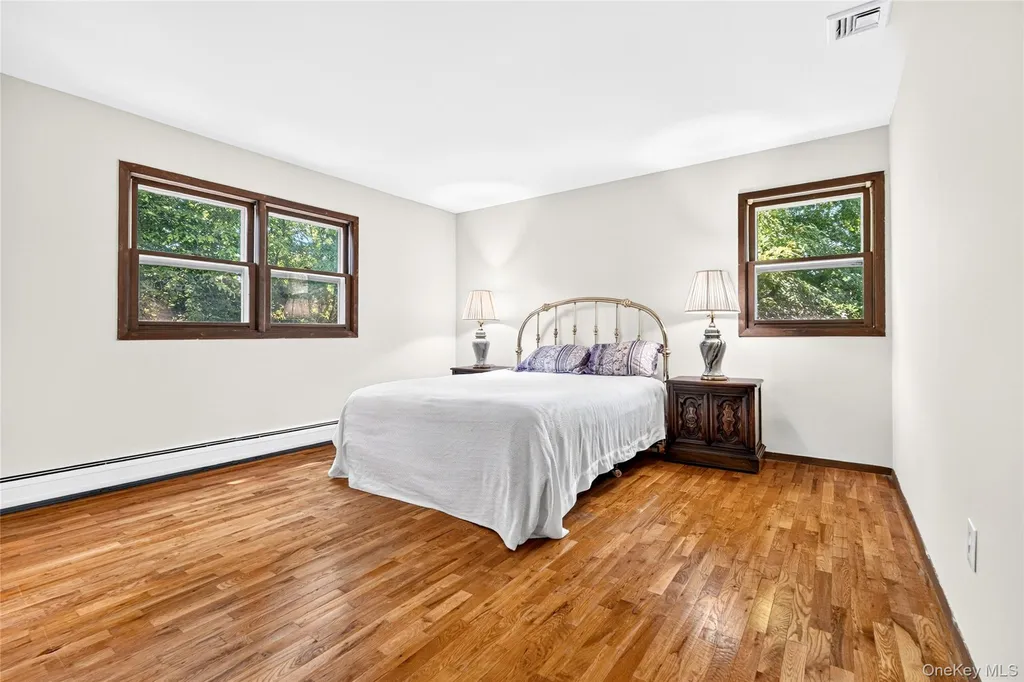 81 Poplar Street Nanuet NY 10954