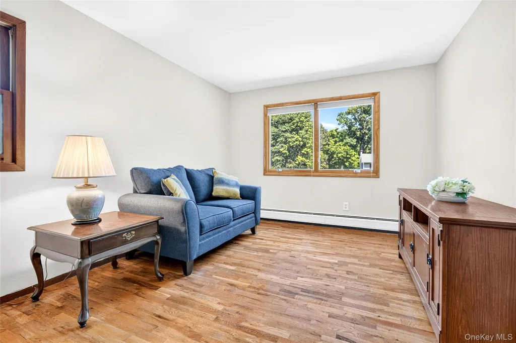 81 Poplar Street Nanuet NY 10954
