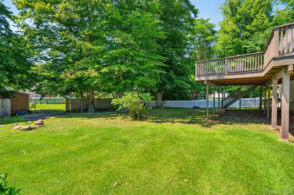 81 Poplar Street Nanuet NY 10954